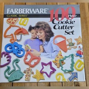 NIB - FARBERWARE - CLASSIC SERIES - 100 PIECE COOKIE CUTTER SET